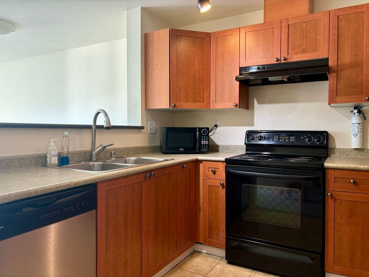 500 Elliott Ave W #404 - Photo 7 of 20