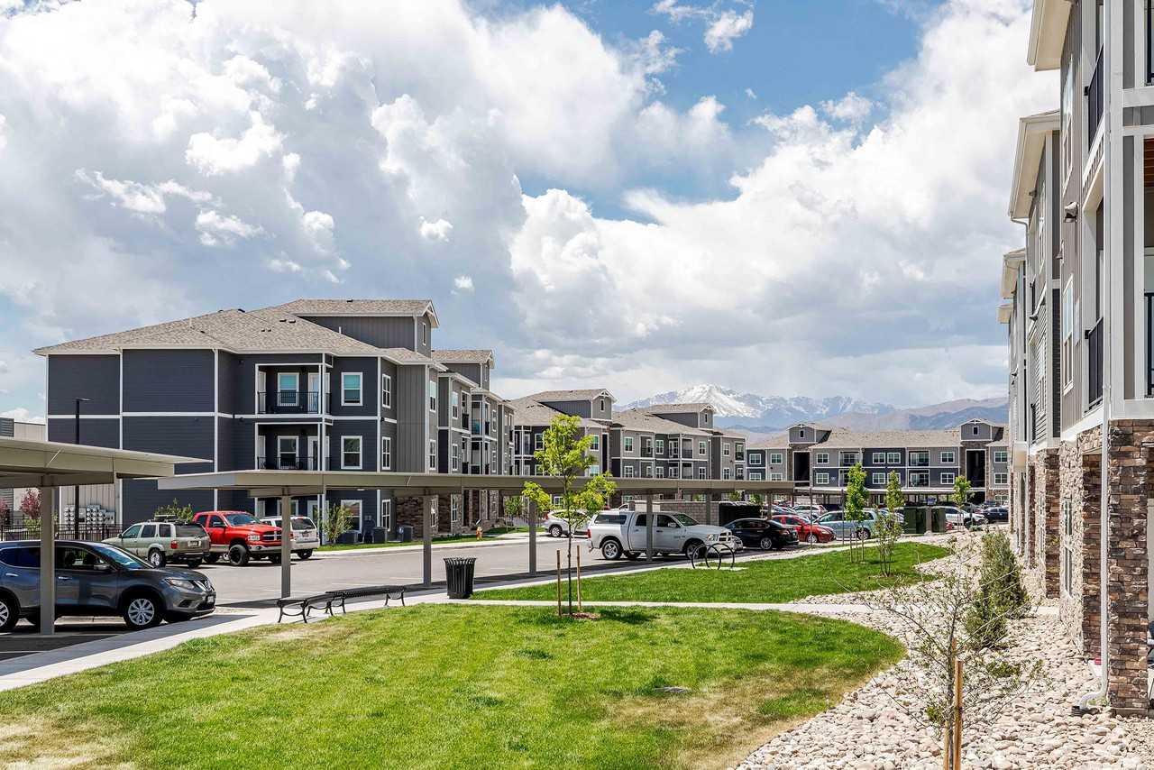 InterQuest Ridge - Photo 3 of 20