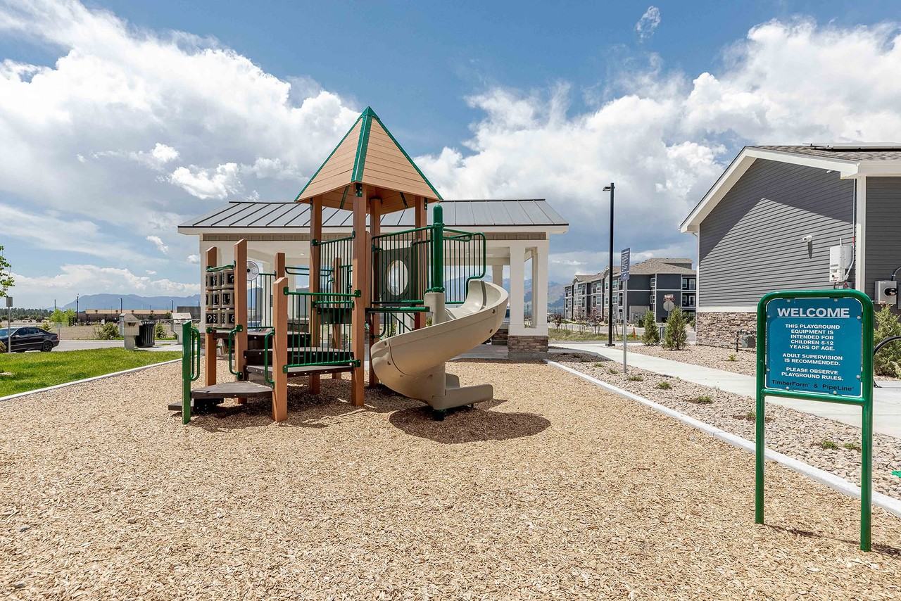 InterQuest Ridge - Photo 4 of 20