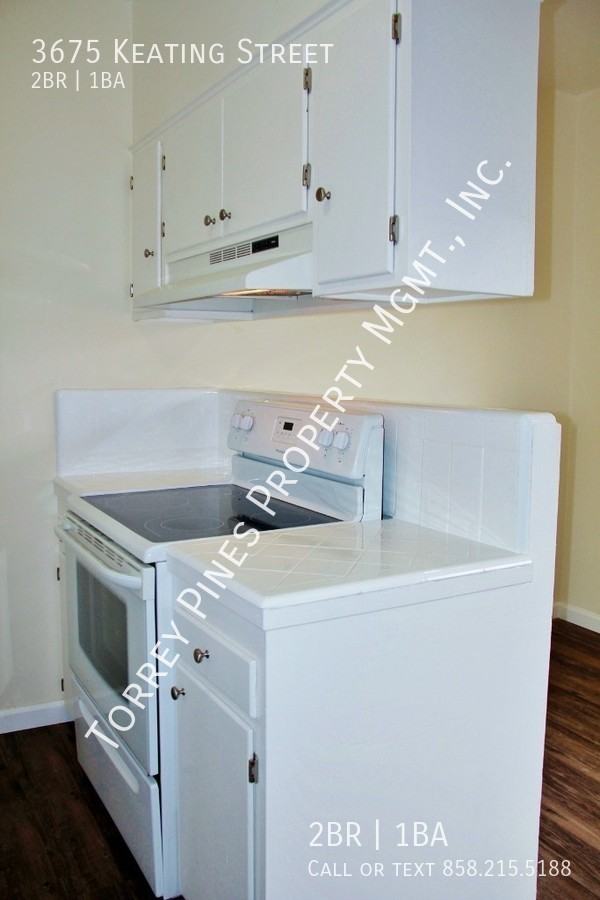 3675 Keating St - Photo 3 of 10