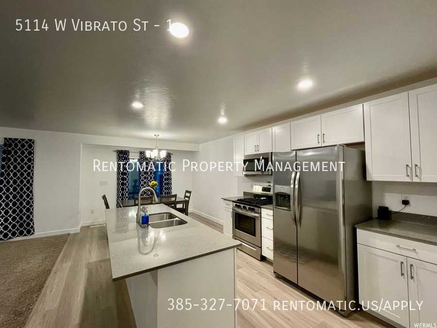 5114 W Vibrato St #1 - Photo 2 of 21