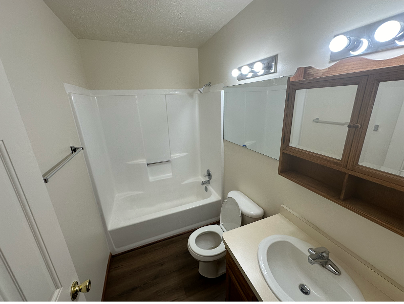 501 S Apple Rd - Photo 2 of 2