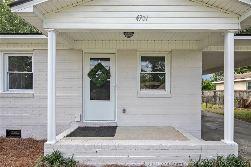 4701 Friar Ave - Photo 4 of 43