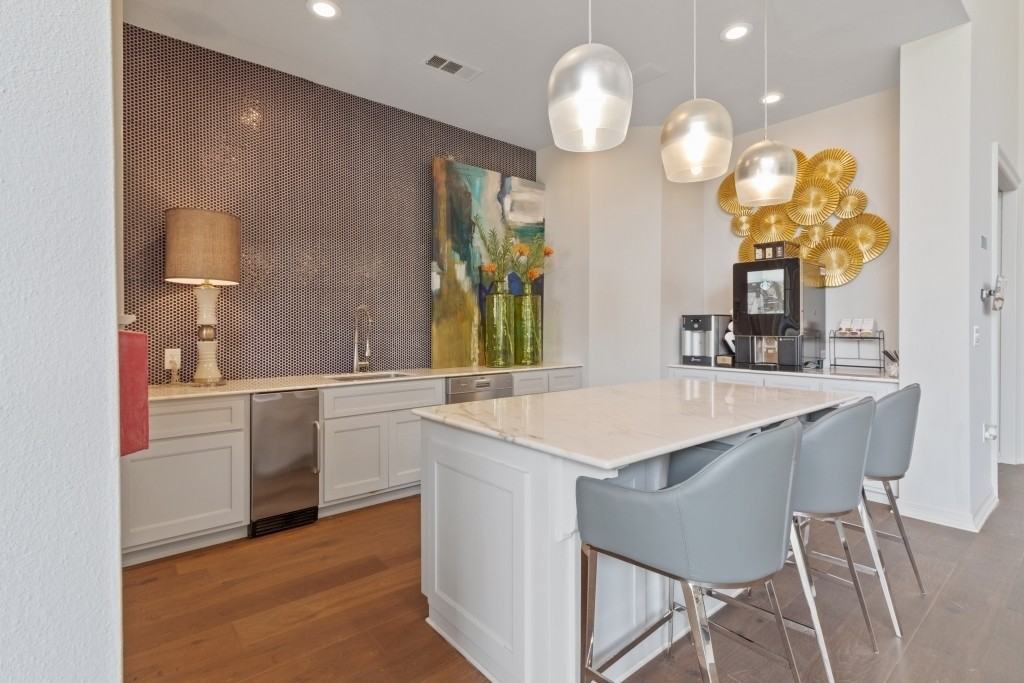 The Pearl On Frankford - Photo 3 of 17