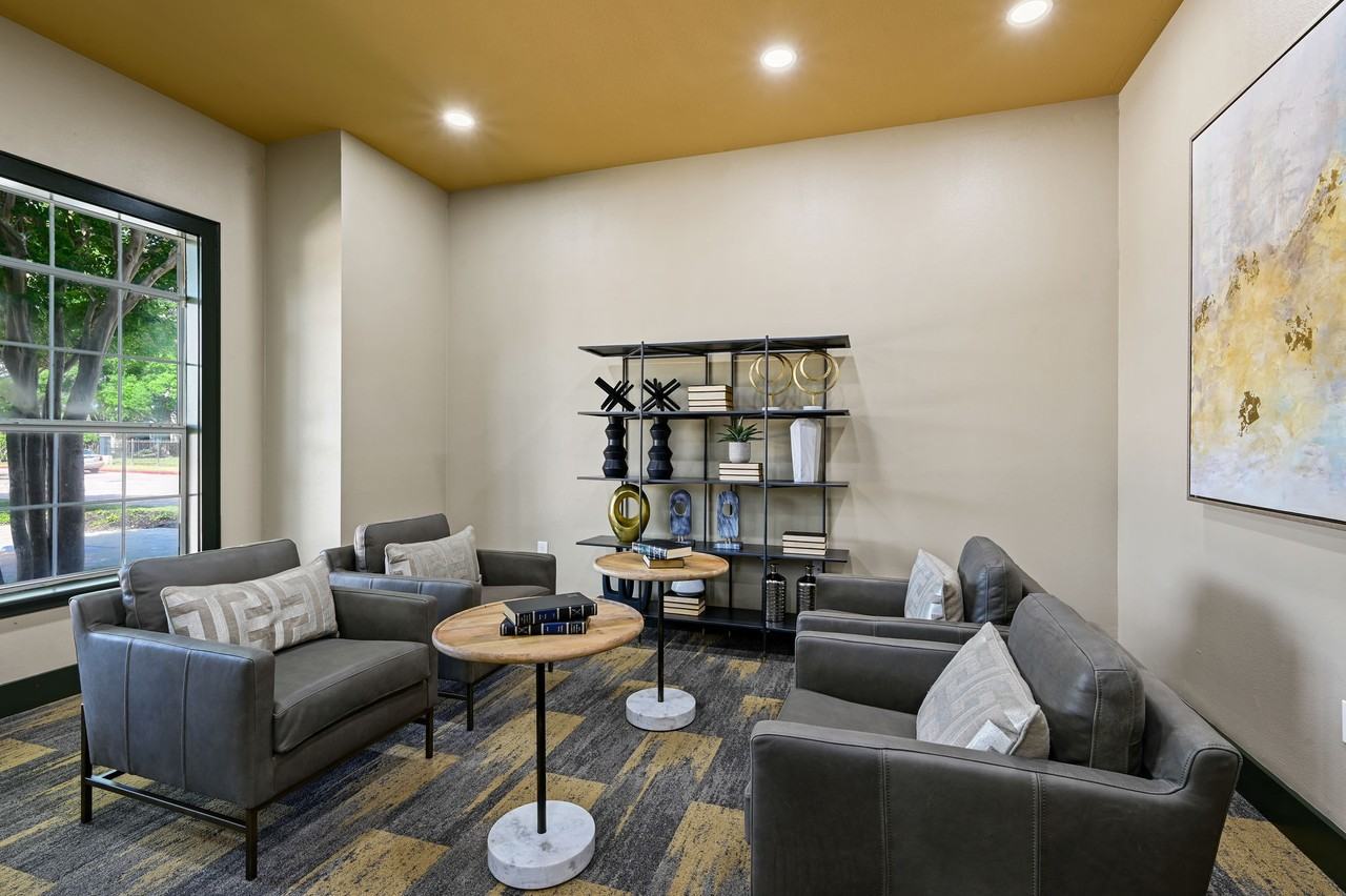 Vineyards - Photo 2 of 19