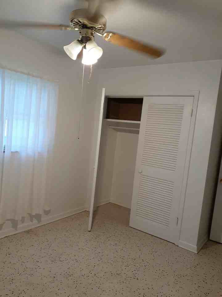 3913 W Cass St - Photo 3 of 10