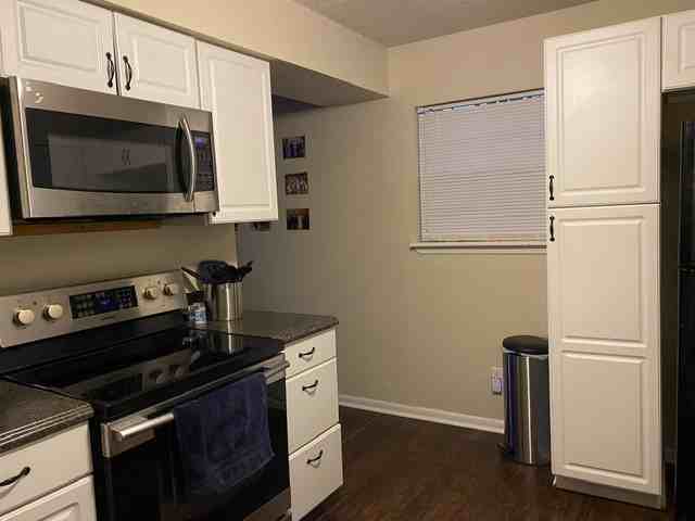 3005 1st St #1 - Photo 3 of 14