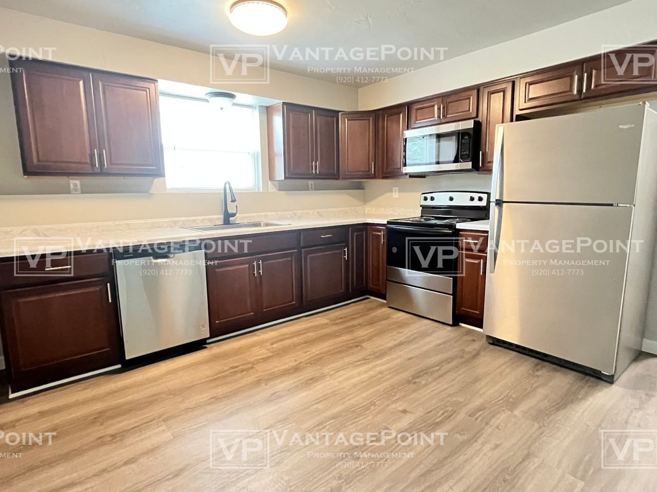 817 Bellevue St #817 - Photo 2 of 9