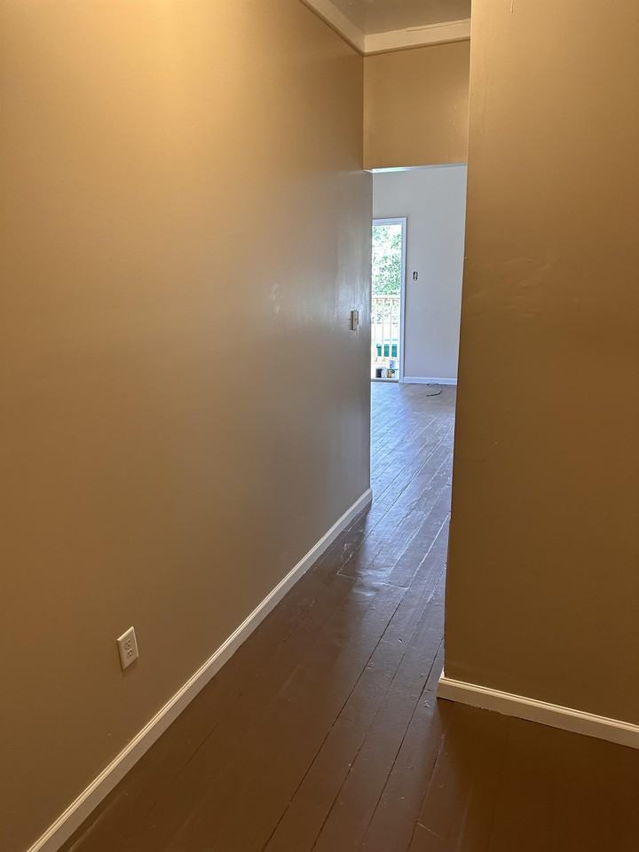 14413 Rippy Rd #B - Photo 2 of 8