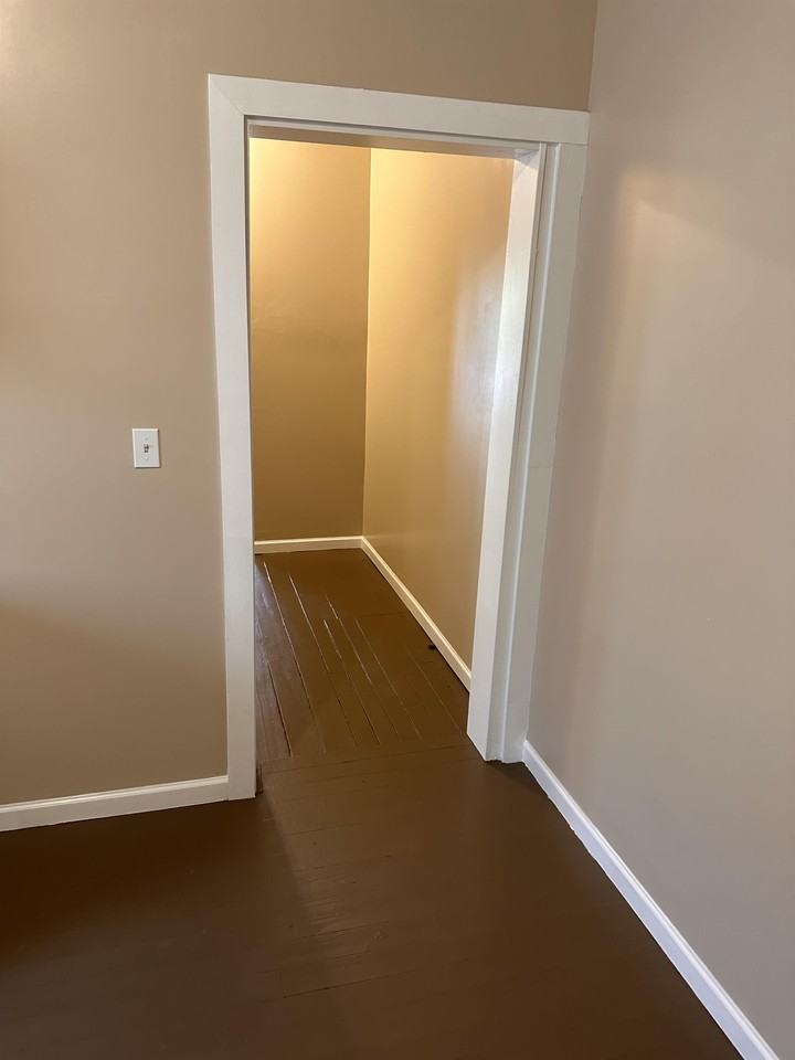 14413 Rippy Rd #B - Photo 5 of 8