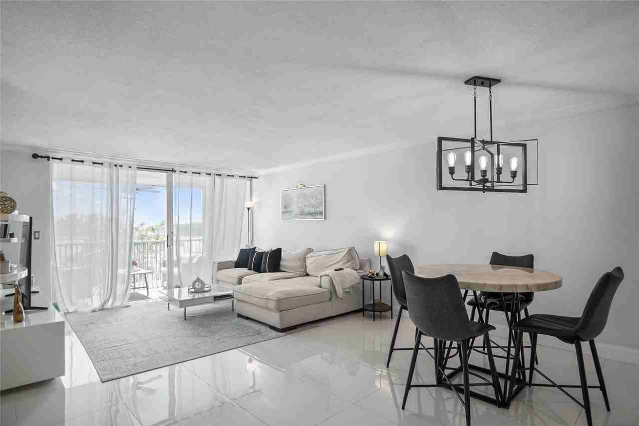 1660 Ne 191st St - Photo 2 of 8