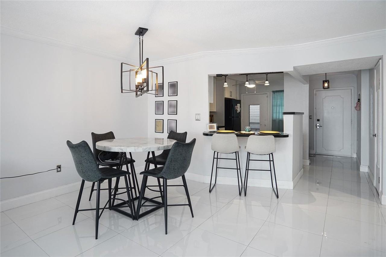 1660 Ne 191st St - Photo 3 of 8