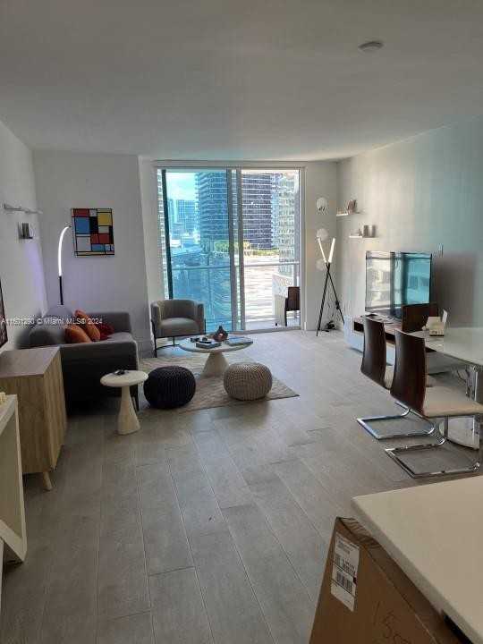 1100 South Miami Avenue #1508 - Photo 3 of 10
