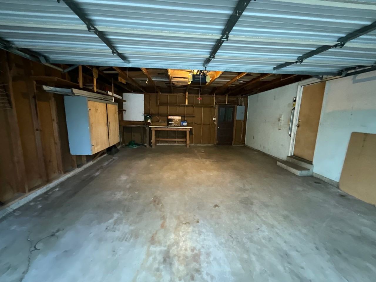 1005 Wildwood Dr - Photo 3 of 27