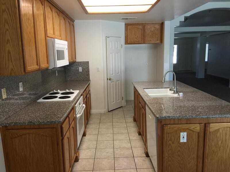 5409 Veneto St - Photo 2 of 10