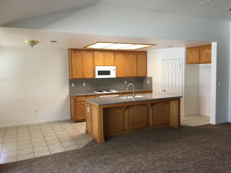 5409 Veneto St - Photo 3 of 10