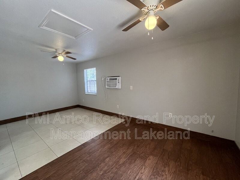 512 W Myrtle St #3 - Photo 6 of 9