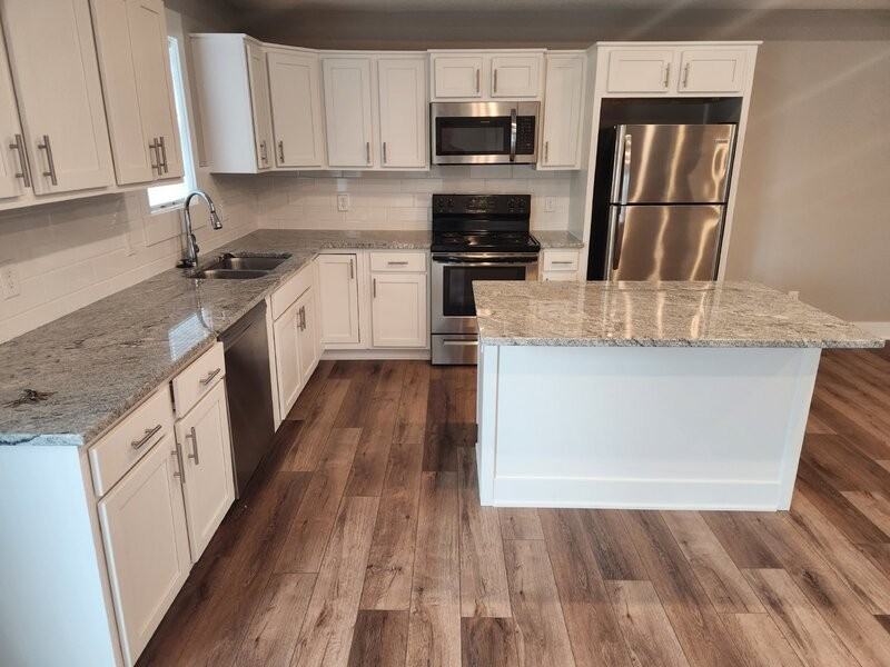 301 Se 11th St #703 - Photo 4 of 23