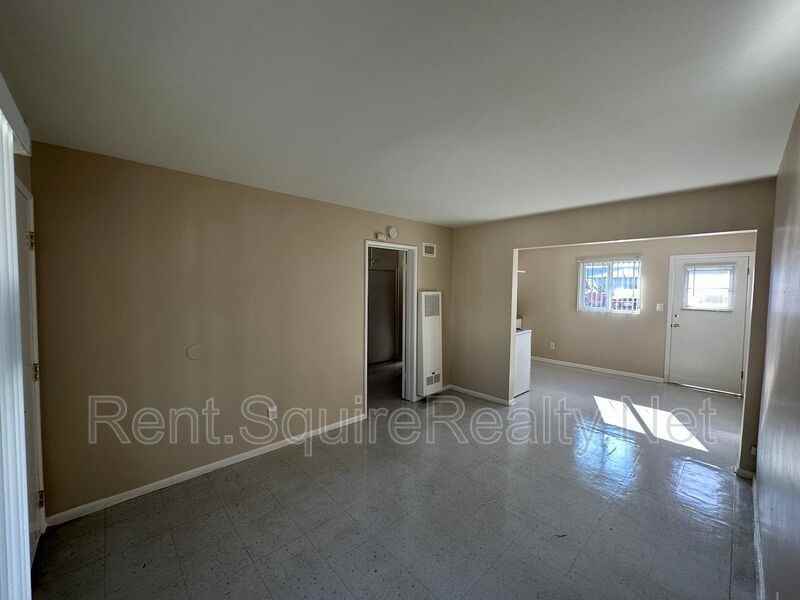 936 W Foothill Blvd #15 - Photo 4 of 20