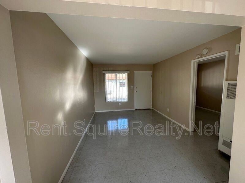 936 W Foothill Blvd #15 - Photo 6 of 20