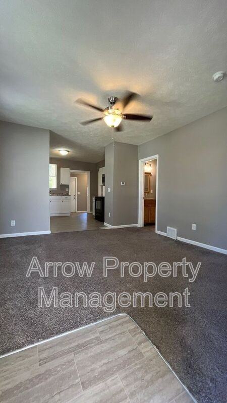 1112 N 28th St - Photo 3 of 12