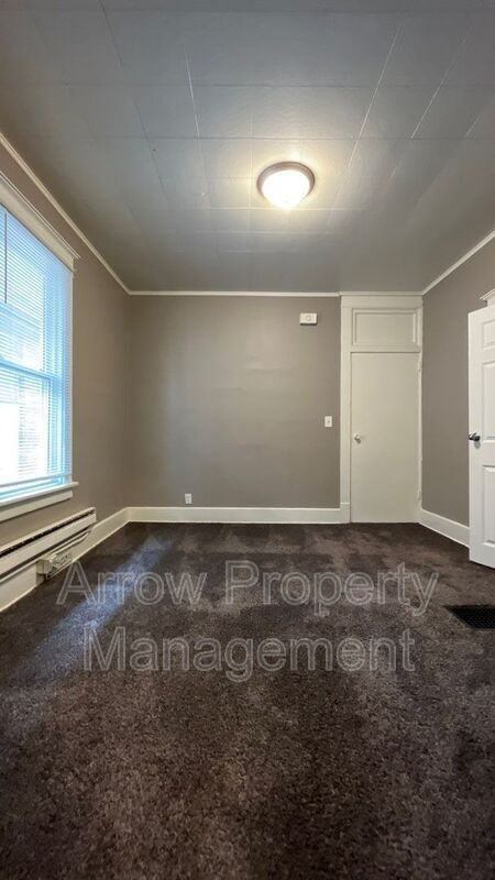 1341 D St #2 - Photo 3 of 10