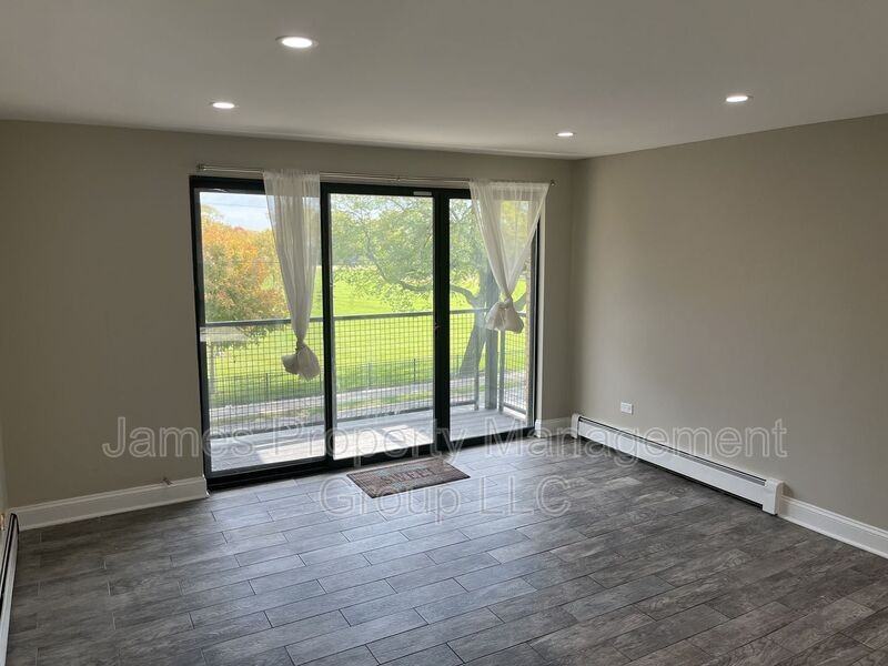 3940 N. Narragansett 3S - Photo 5 of 17