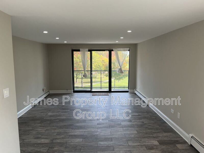 3940 N. Narragansett 3S - Photo 6 of 17