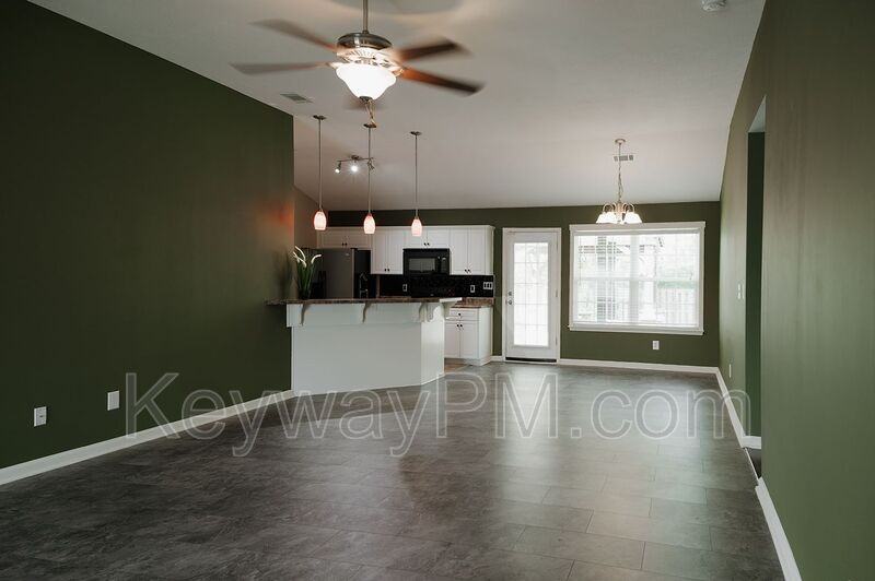 3124 Saint Charles Ave - Photo 4 of 21