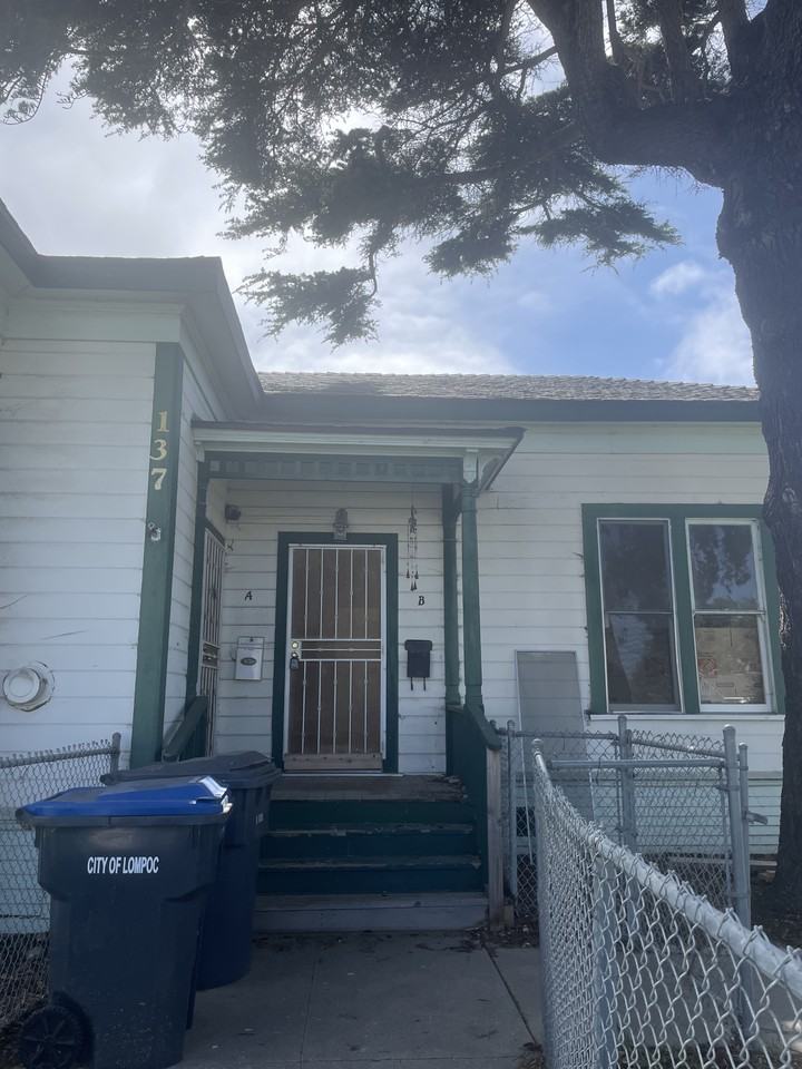 137 N K St #B - Photo 2 of 11