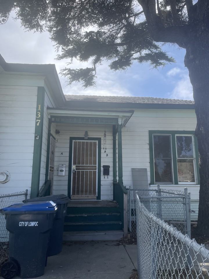 137 N K St #B - Photo 3 of 11