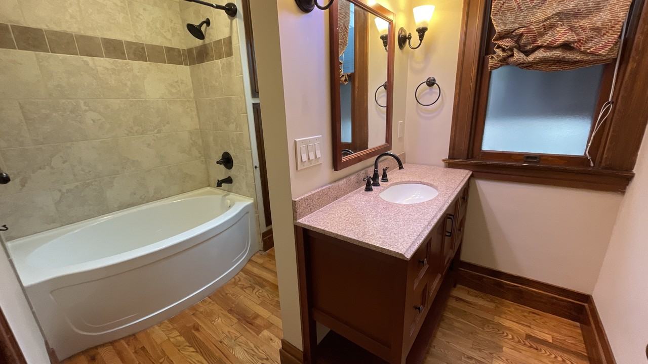 418 E Dale St - Photo 6 of 7