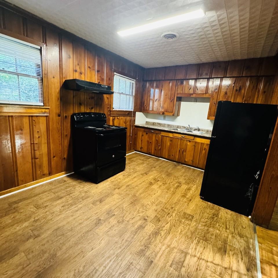 275 Adams St - Photo 2 of 9