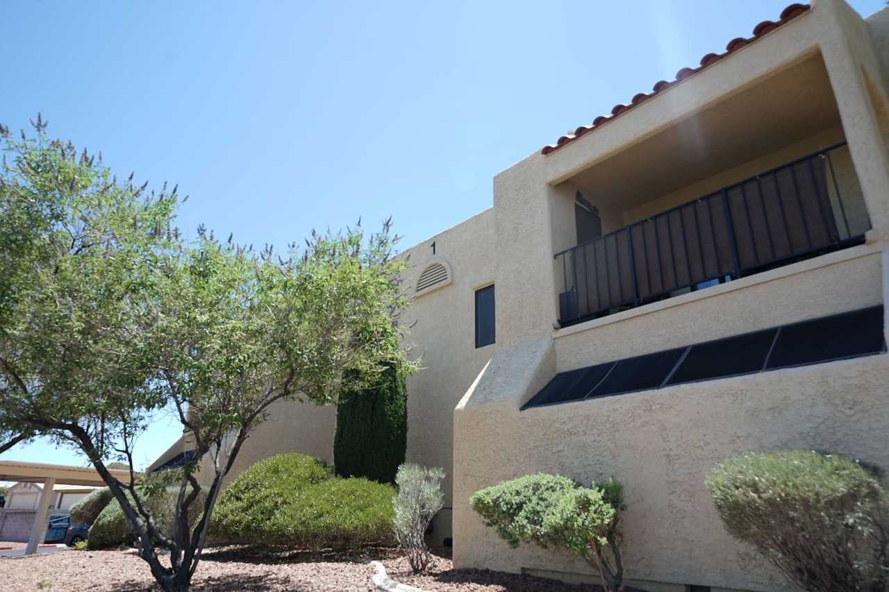 601 Cabrillo Cir #103 - Photo 2 of 22
