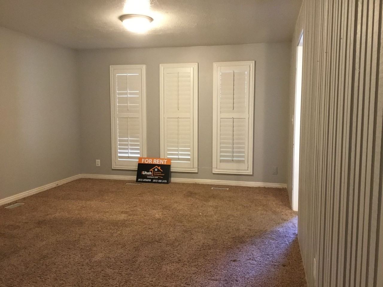 4270 S 1050 W - Photo 4 of 21