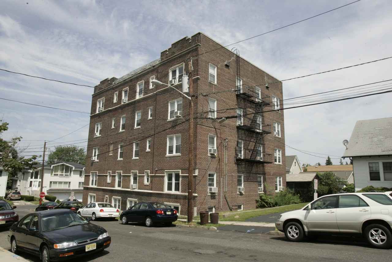 Poplar Place - Photo 7 of 14