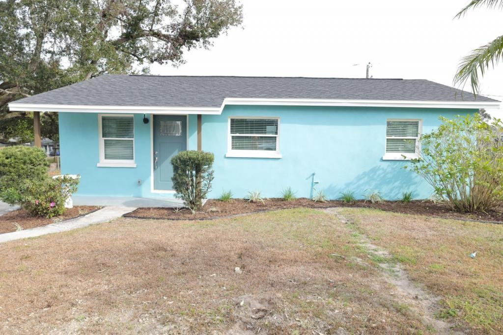 1723 Bush Ave - Photo 2 of 27