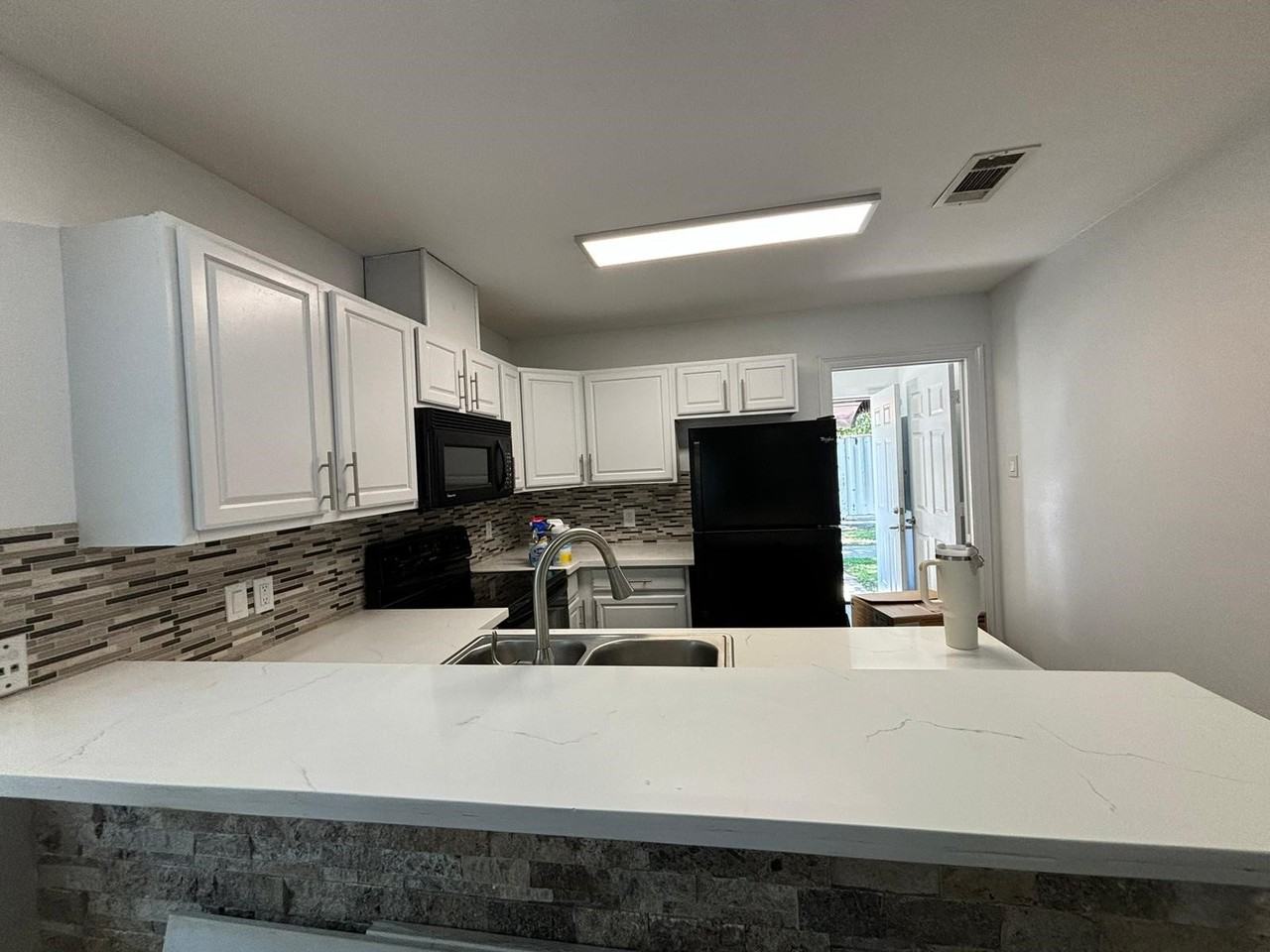 138 S Kirkland Dr #138 - Photo 7 of 12