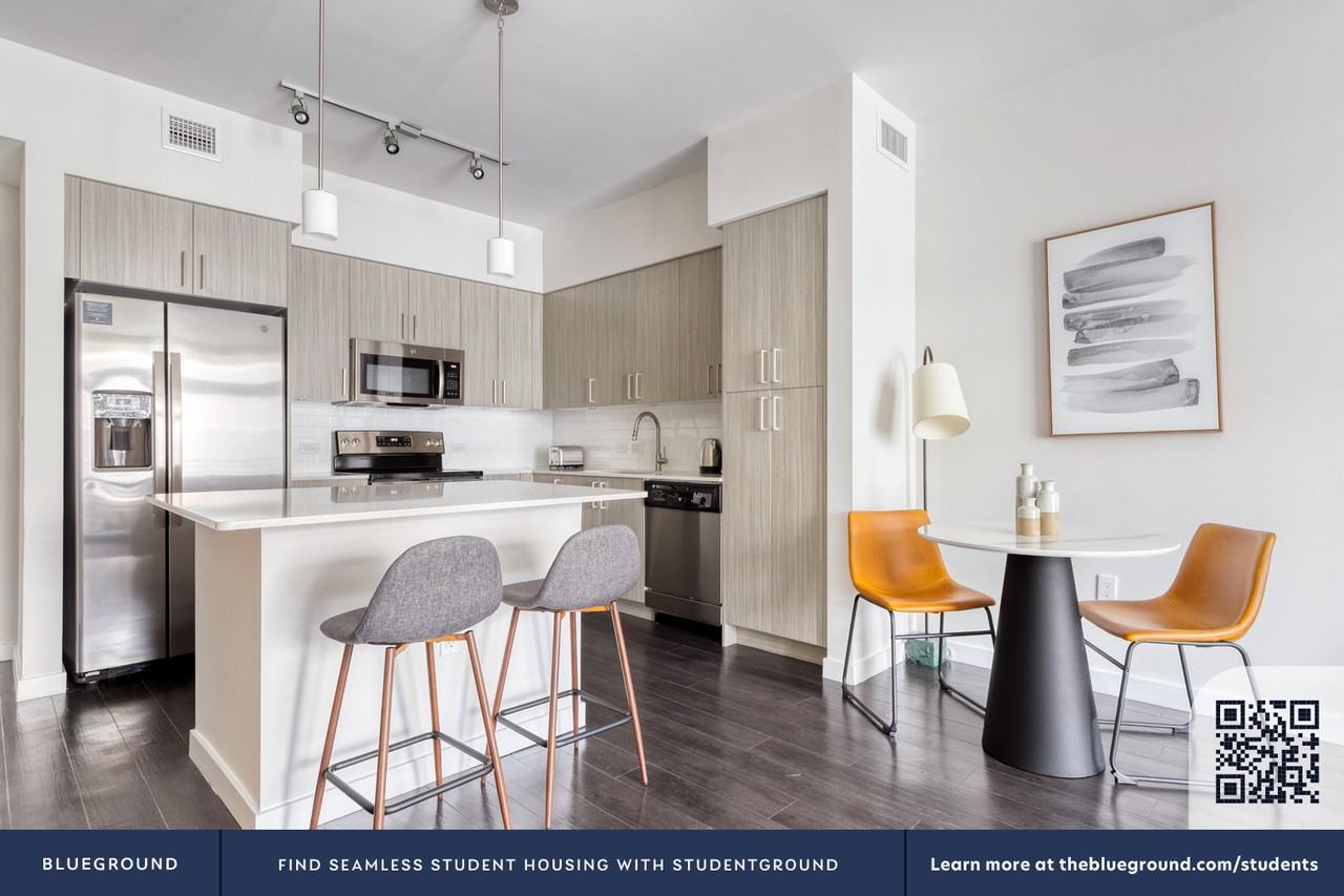 410 Southeast 16th Court - Photo 7 of 74