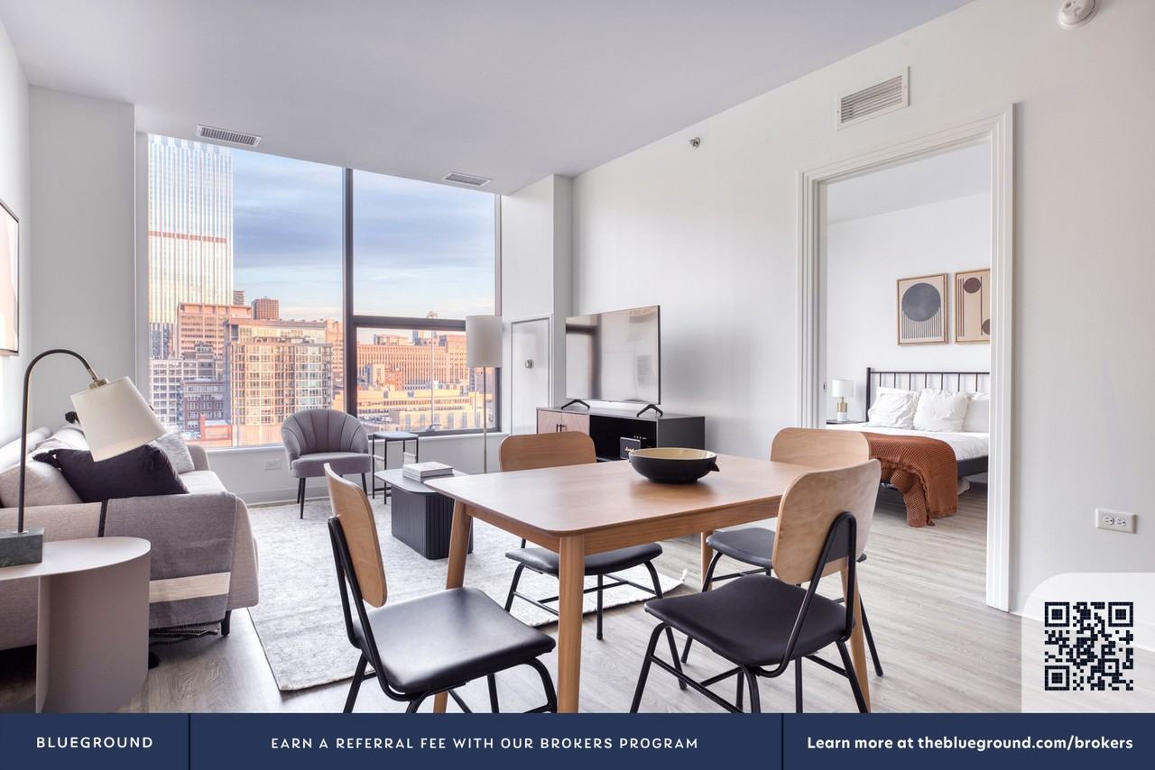 808 West Van Buren Street - Photo 5 of 43