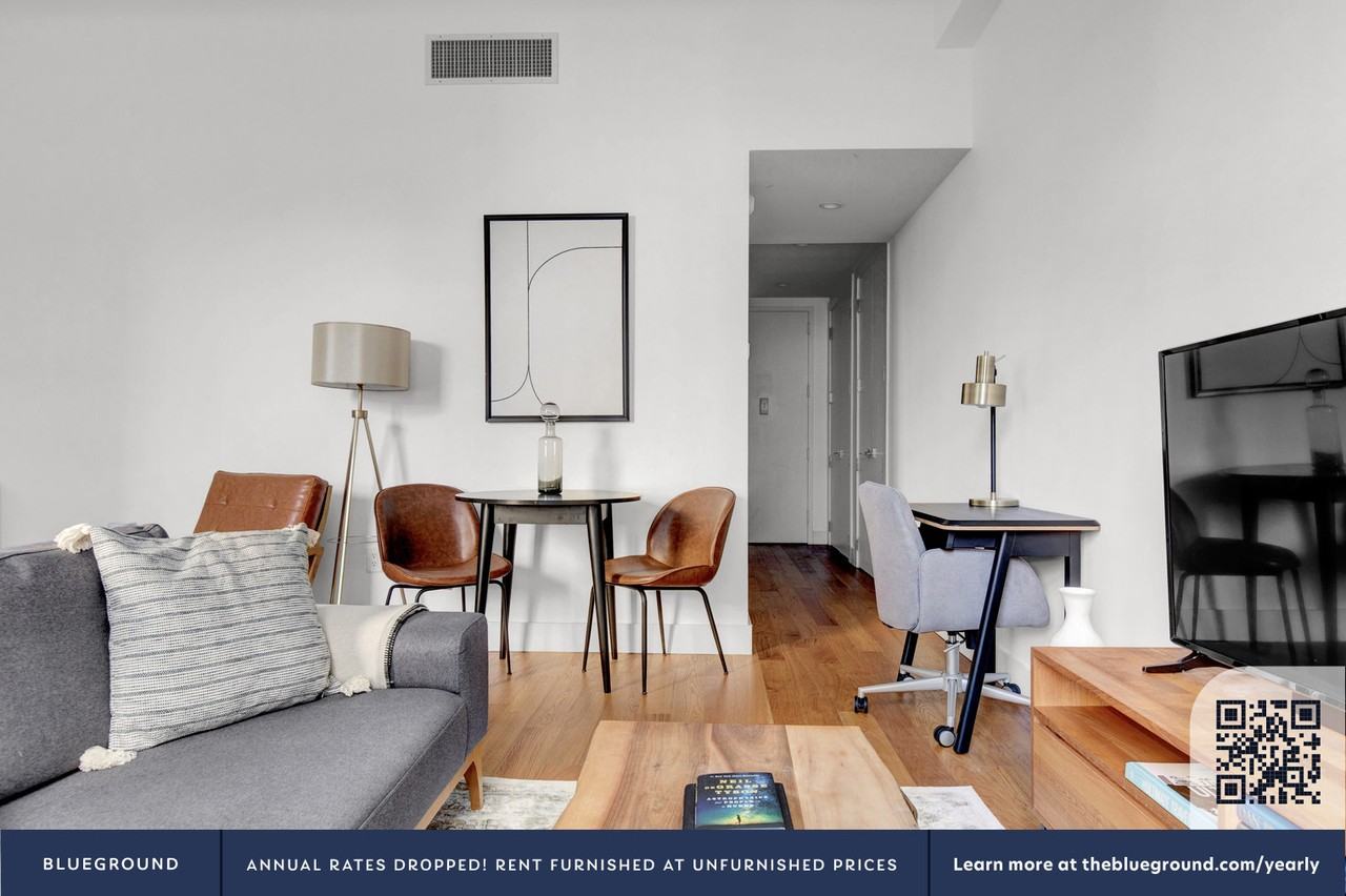 53 Park Place - Photo 3 of 33