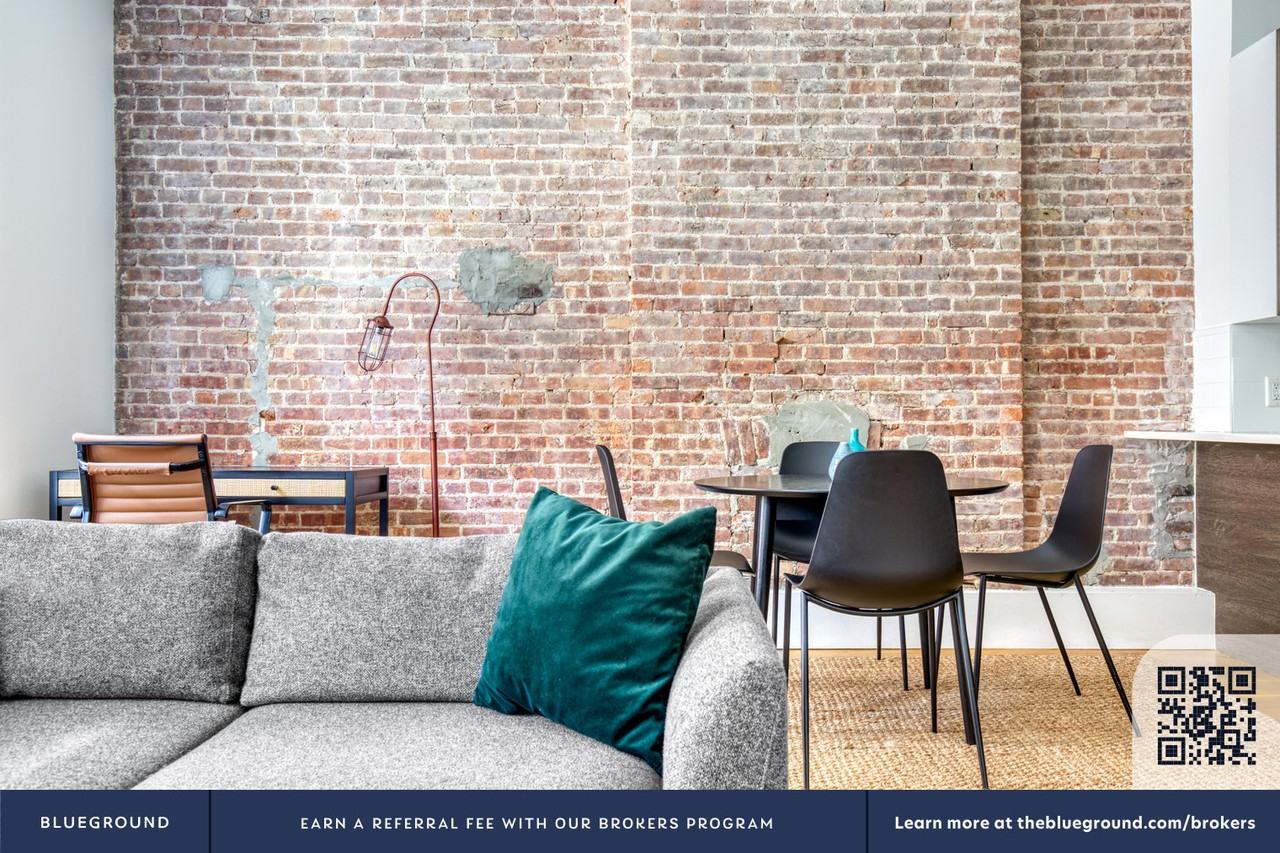 110 West 79th Street - Photo 4 of 41