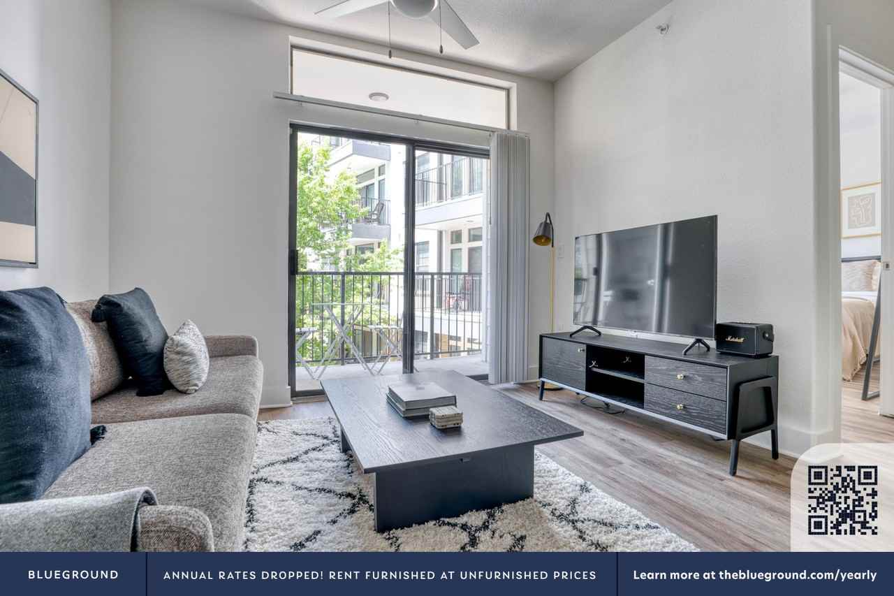 10011 Stonelake Boulevard - Photo 4 of 39