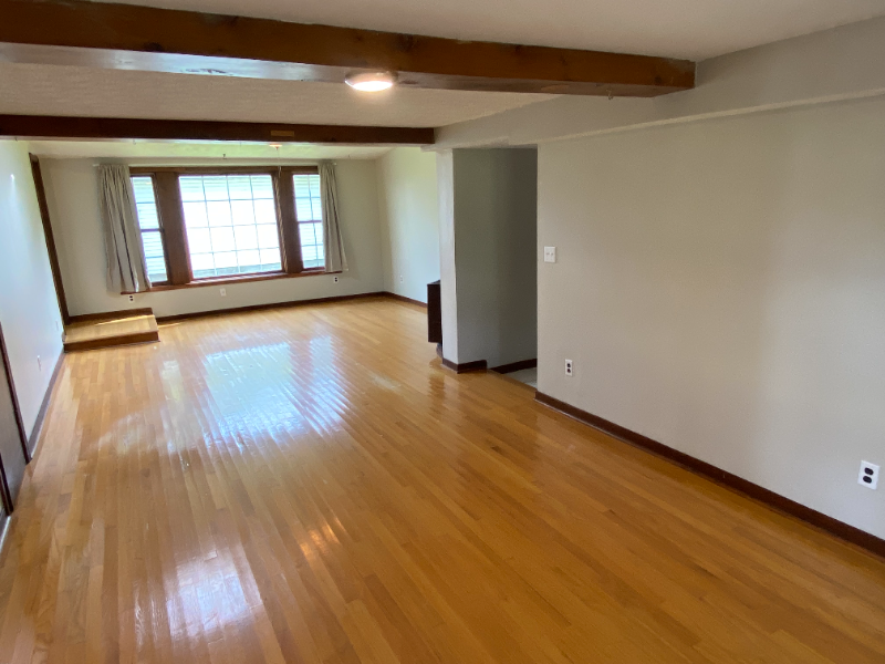 617 N Broadway #DOWN - Photo 2 of 12