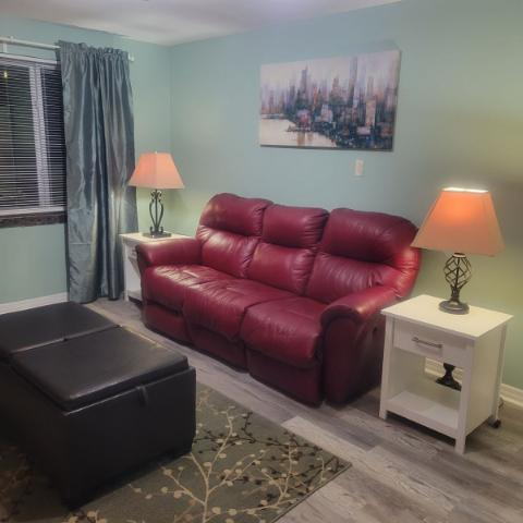 1013 E Ida St - Photo 2 of 12