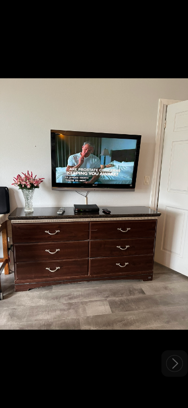 319 Westminster Dr - Photo 3 of 7