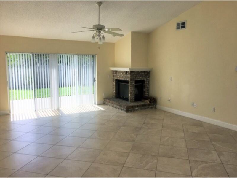 1008 Kelly Creek Cir - Photo 5 of 22