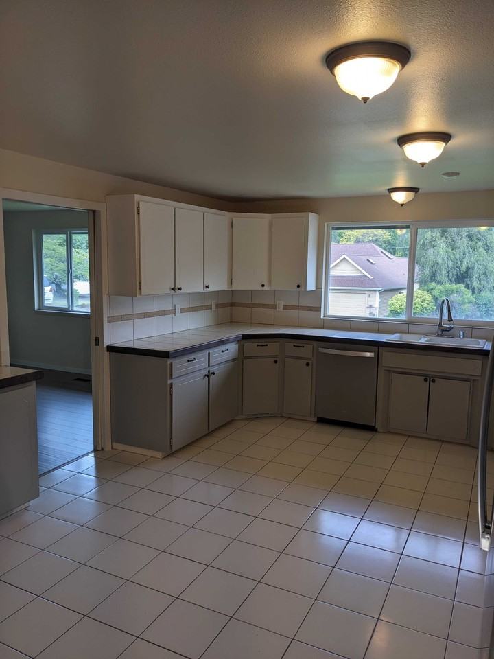 163 Hurricane Ridge Dr #NA - Photo 7 of 20