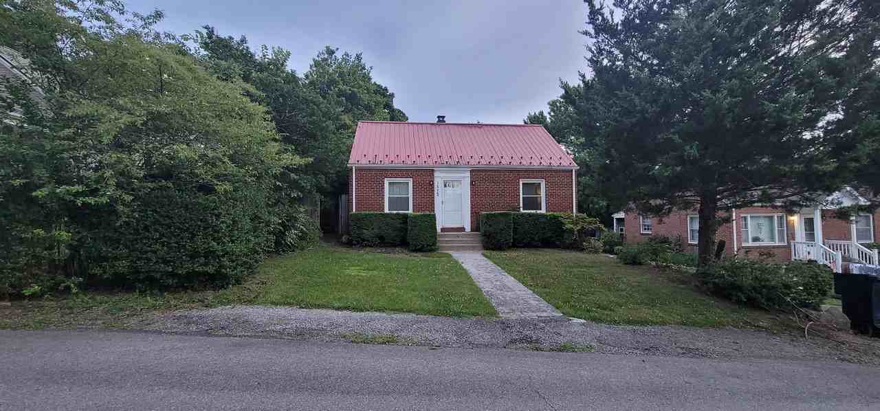 1373 Thomason Rd Se #NA - Photo 2 of 49