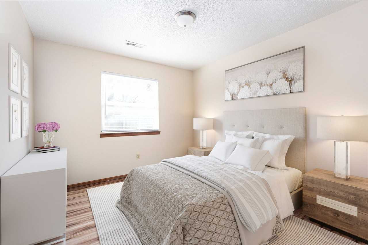 1926 gregg ave - Photo 3 of 6